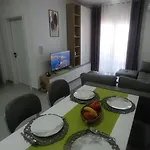 Horizon Apartment *