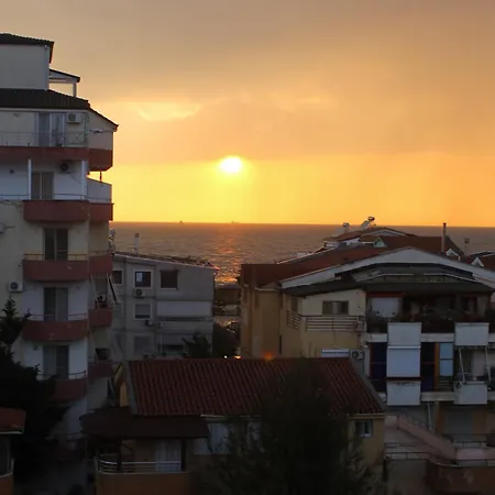 Horizon Apartment *