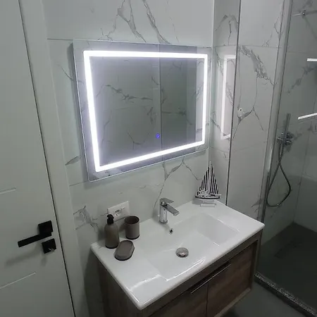 Horizon Apartment Golem (Tirana)